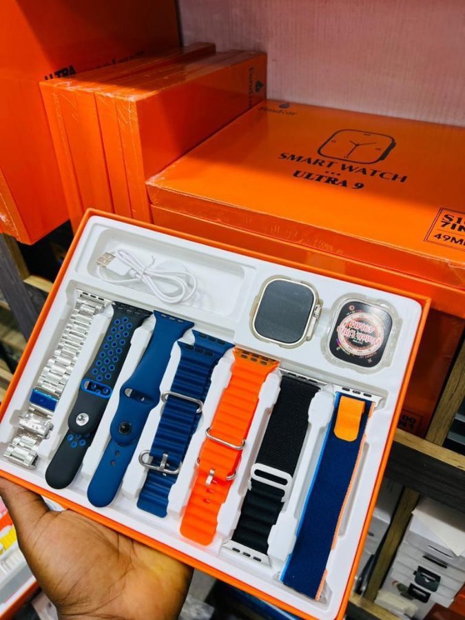 7-straps-smart-watch-9hrg